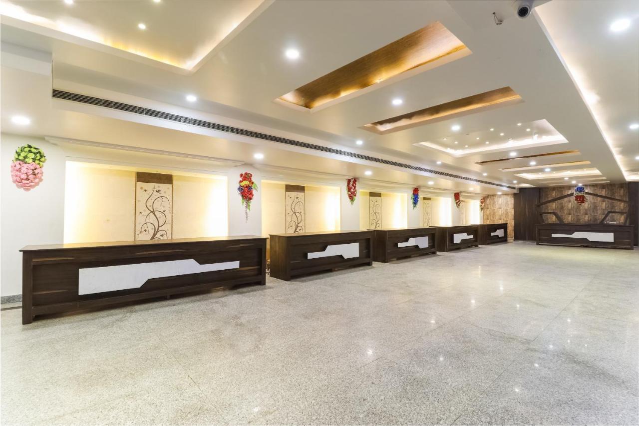 Capital O 15422 Shiva Inn أوناو المظهر الخارجي الصورة