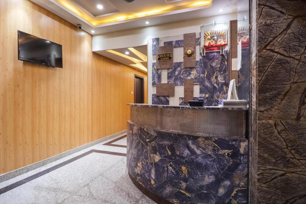 Capital O 15422 Shiva Inn أوناو المظهر الخارجي الصورة