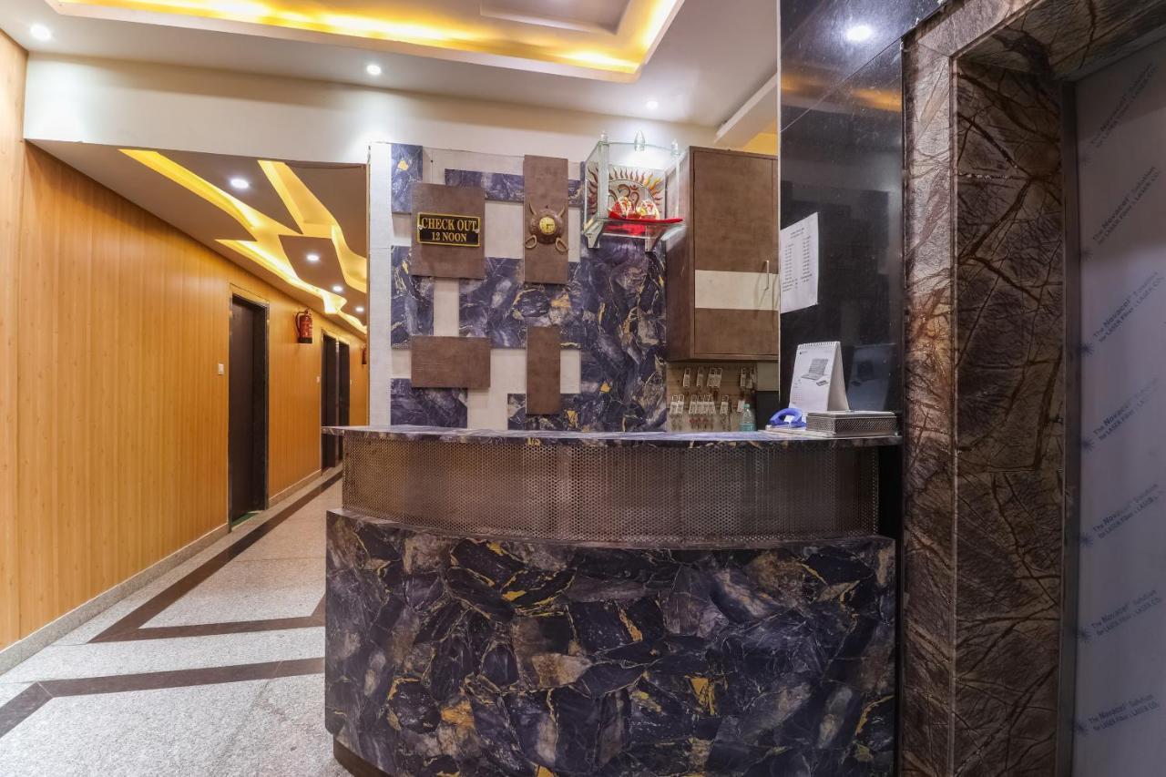 Capital O 15422 Shiva Inn أوناو المظهر الخارجي الصورة