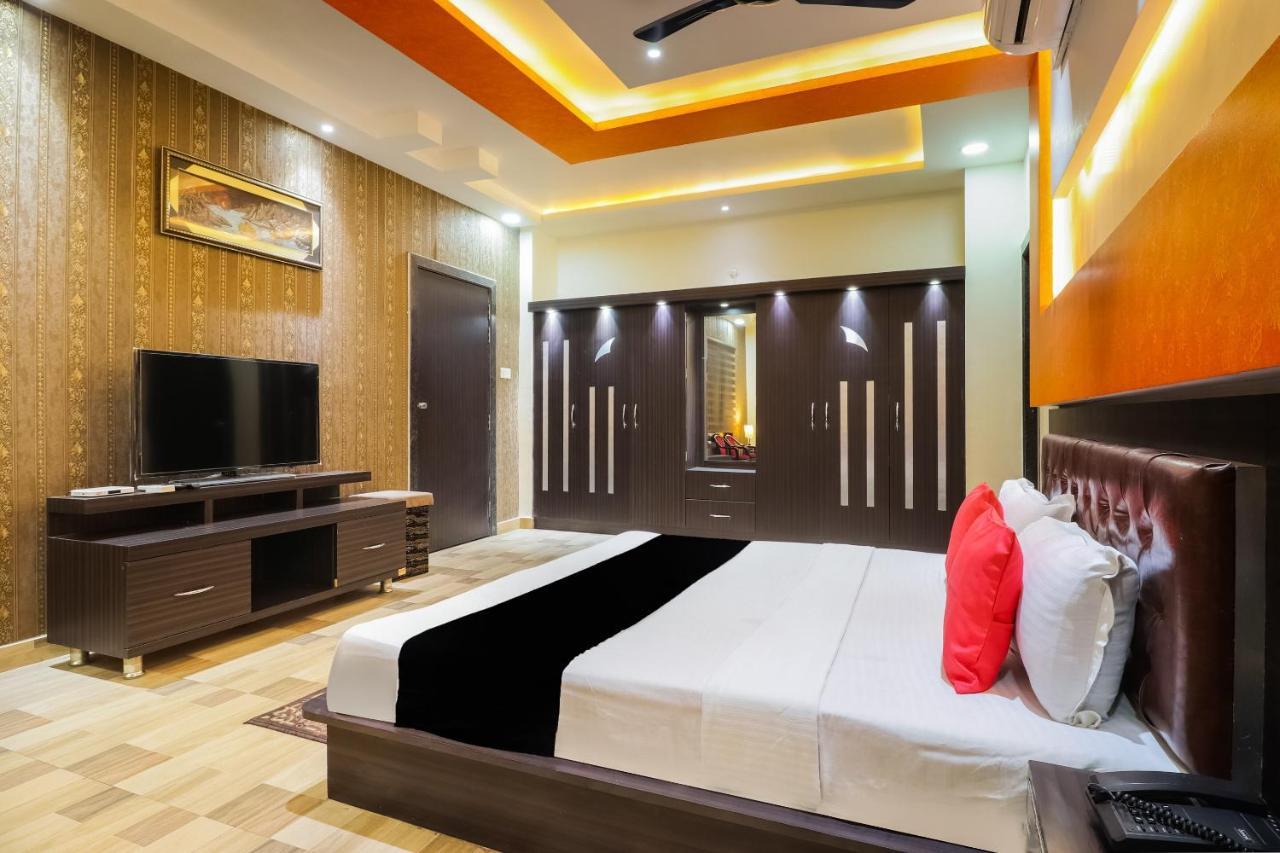 Capital O 15422 Shiva Inn أوناو المظهر الخارجي الصورة