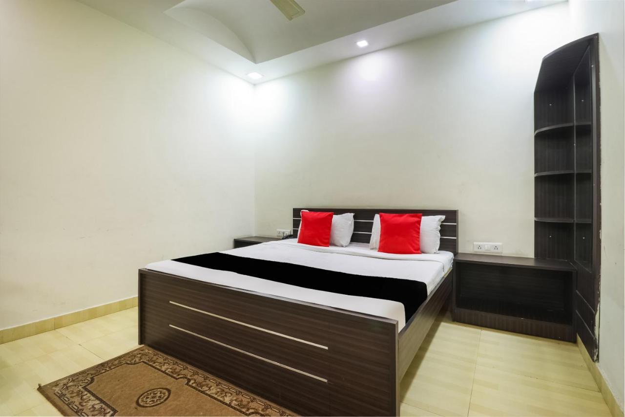 Capital O 15422 Shiva Inn أوناو المظهر الخارجي الصورة