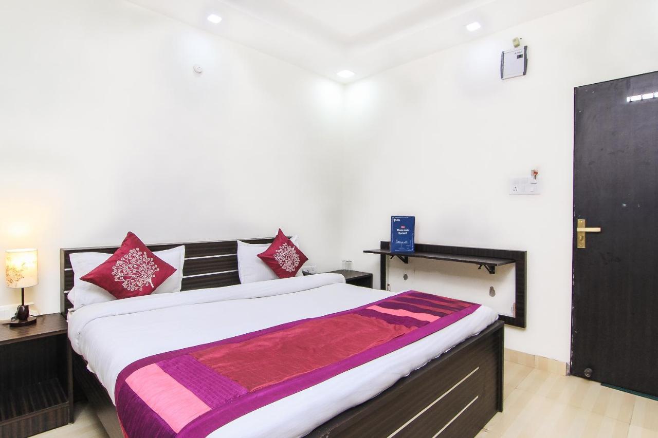 Capital O 15422 Shiva Inn أوناو المظهر الخارجي الصورة