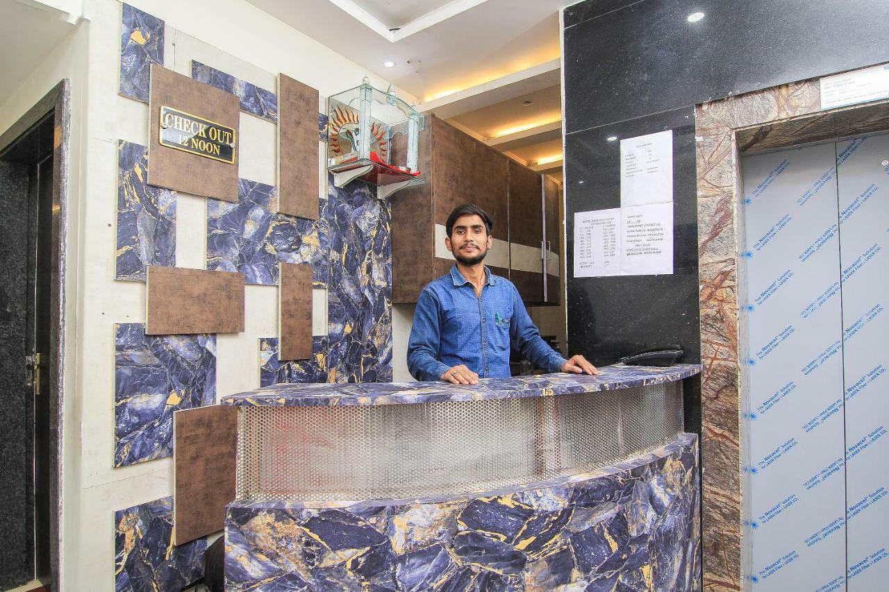 Capital O 15422 Shiva Inn أوناو المظهر الخارجي الصورة
