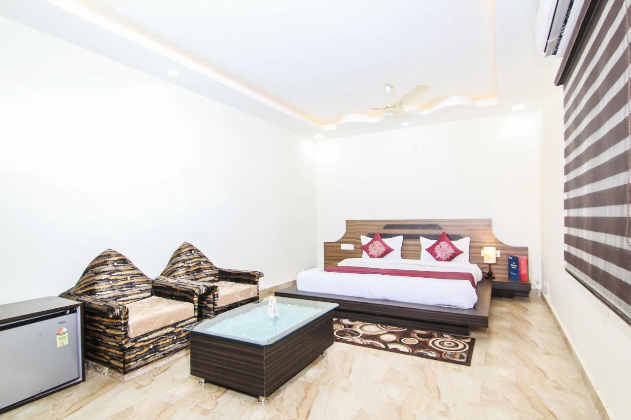 Capital O 15422 Shiva Inn أوناو المظهر الخارجي الصورة